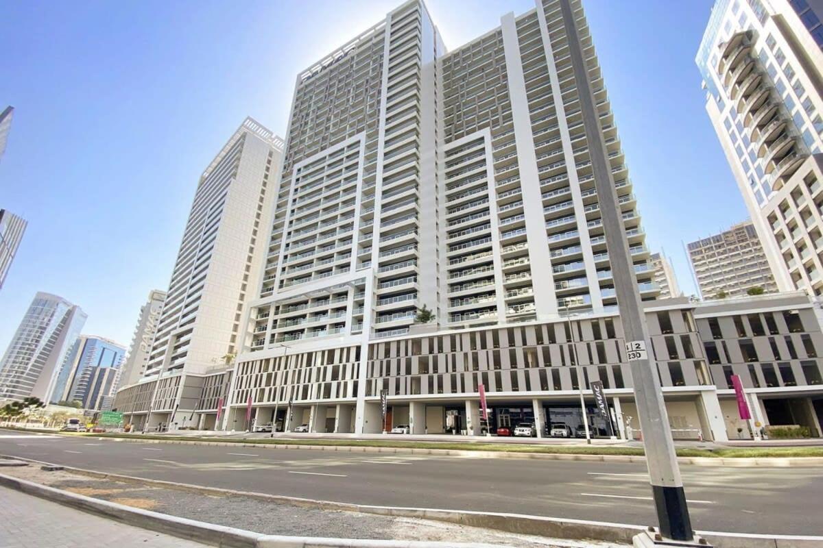 Silkhaus New Tower Modern Studio With Separated Bedroom